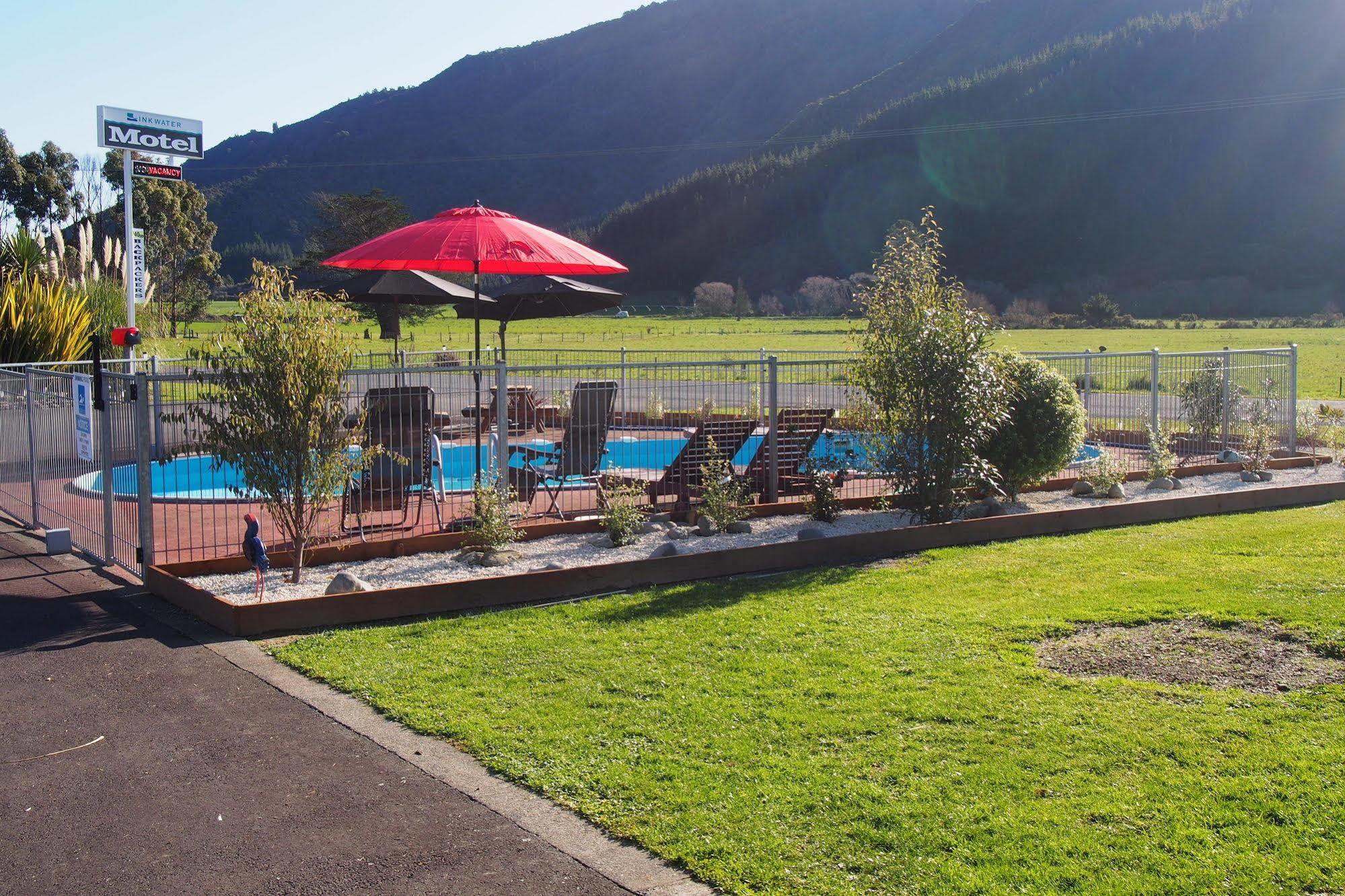 Linkwater Motel And Backpackers Bagian luar foto